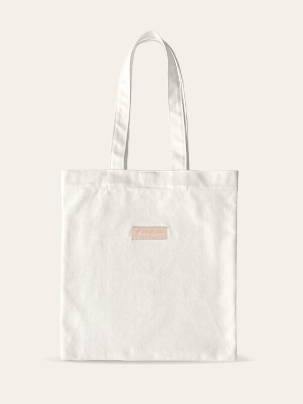 Plum Plum Joanna Tote in Chalk cotton canvas – front view